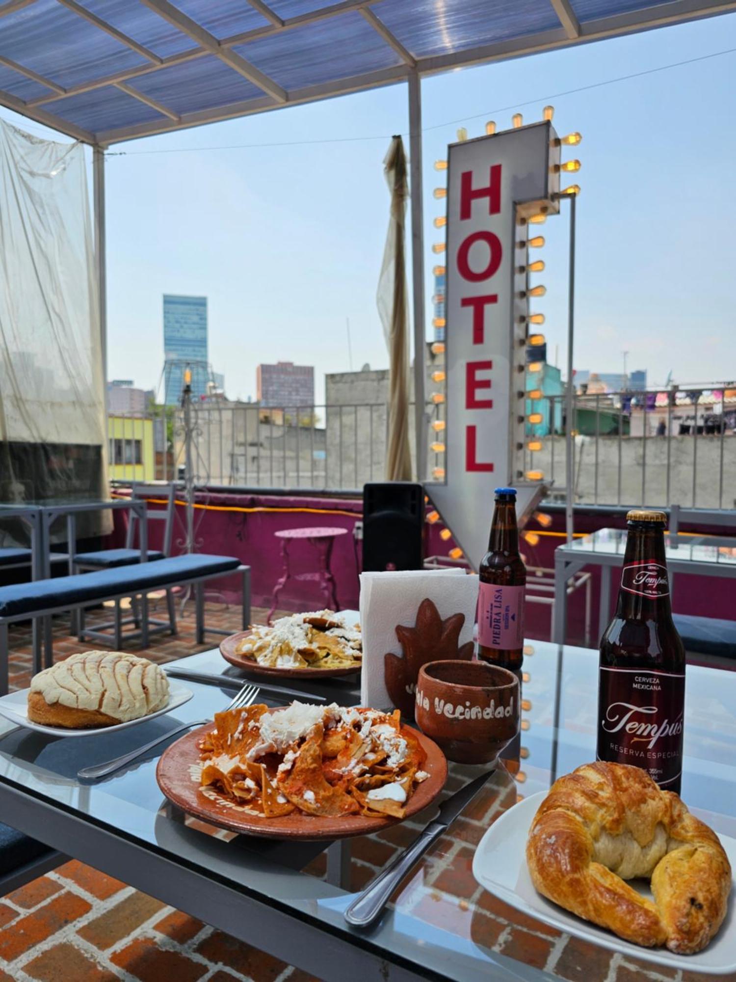 Mala Vecindad Beer Hotel